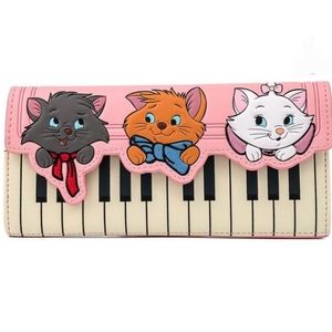 📣CYBER SALE💕Loungefly Arostocats trifold Wallet LIKE NEW